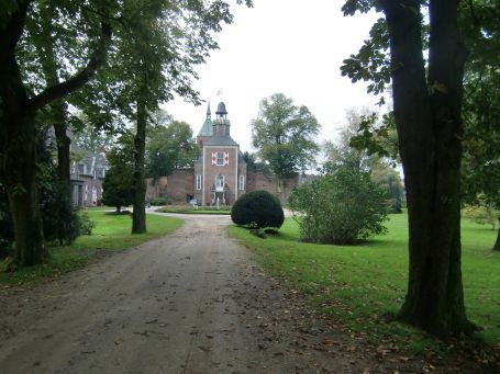 Weeze : Schlossruine Hertefeld, Eingang in den Schlosspark